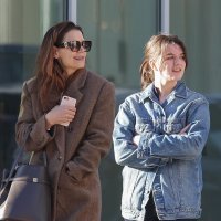Katie Holmes i Suri