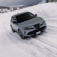 Alfa Romeo Junior Ibrida Q4