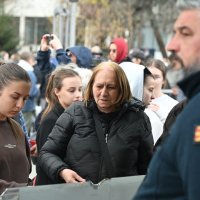 Građani odaju počast poginulima u Kočanima