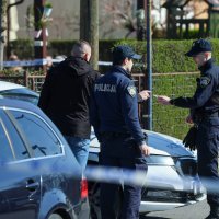 Policijski očevid u Dubravi gdje je jutros došlo do pucnjave