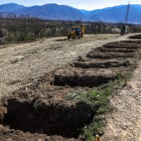 Pripreme za sahranu žrtava iz Kočana