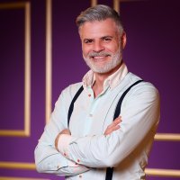 Hrvoje, Brak na prvu