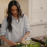 Meghan Markle, Sezane košulja