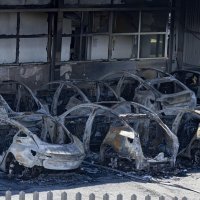 Tesla - zapaljeni automobili u Rimu