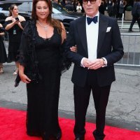 Keely Shaye Smith i Pierce Brosnan