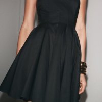 Mala crna haljina iz Zare