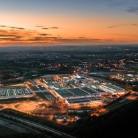 Tvornica INEOS Automotive-a održivija: Otvoreno postrojenje za proizvodnju topline na biomasu