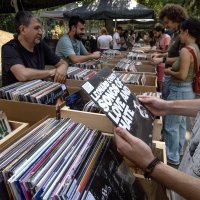 Kolekcionari vinila na sajmu u Skoplju