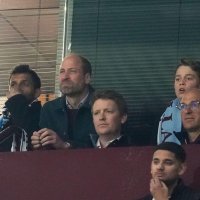 Princ William i princ George na Aston Villa - PSG