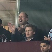 Princ William i princ George na Aston Villa - PSG