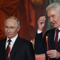 Vladimir Putin na uskršnjoj liturgiji