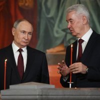 Vladimir Putin na uskršnjoj liturgiji