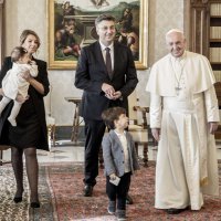 Andrej Plenković s papom Franjom