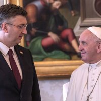 Andrej Plenković s papom Franjom