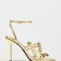 Zlatne sandale iz Zare