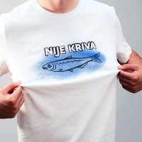 'Merch' od Doris Dragović