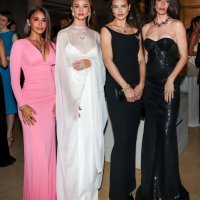 Antonela Roccuzzo Messi, Rosie Huntington- Whiteley, Adriana Lima