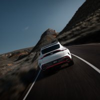 Aston Martin DBX S