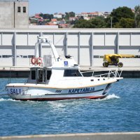 Sudar trajekta i jedrilice