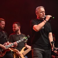 Thompson na koncertu 'Split slavi, moli i voli'