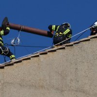 Vatikanski radnici postavili dimnjak