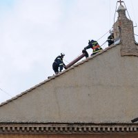 Vatikanski radnici postavili dimnjak