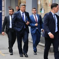 Dolazak članova Predsjedništva HDZ-a na sjednicu Predsjedništva i Nacionalnog odbora