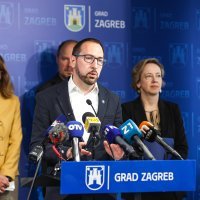Tomislav Tomašević i njegovi zamjenici predstavili nove usluge održivog javnog prijevoza - Bajs