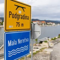 Autom sletjeli u Malu Neretvu, poginule tri osobe