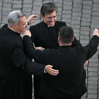 Reakcije na bijeli dim