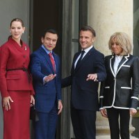 Brigitte Macron i Lavinia Valbonesi