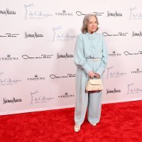 Kathy Bates