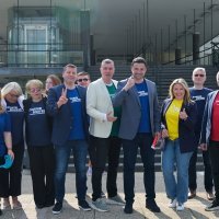 Davor Bernardić u autobusu predstavio program liste Zagreb United