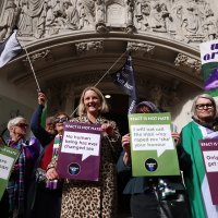 Slavlje aktivista nakon presude Vrhovnog suda u Londonu