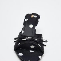 Zara: Sandale s točkicama