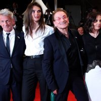 Sean Penn, Valeria Nicov, Bono Vox i Ali Hewson