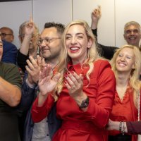 Proslava u stožeru Sanje Radolović i Peđe Grbina