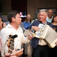 Izborna noć i doček izbornih rezultata u stožeru Borisa Miletića