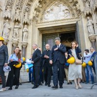 Premijer Plenković se sastao sa zagrebačkim nadbiskupom Draženom Kutlešom i obišao katedralu