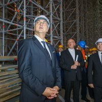 Premijer Plenković se sastao sa zagrebačkim nadbiskupom Draženom Kutlešom i obišao katedralu