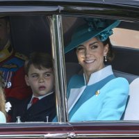 Princ William i Kate Middleton s princem Georgeom (11), princezom Charlotte (10) i princem Louisom