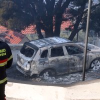 Pisak: Izgorjeli brojni automobili, zbog požara dignuta cijela županija da dođe u pomoć