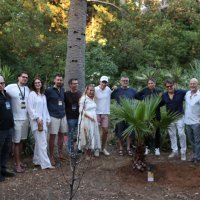 Sadnja palme sa ovogodišnjim Masterima uz osnivačicu festivala Tildu Grossel Bogdanović_Dino Avdić