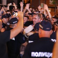 U Novom Pazaru došlo je do sukoba građana i policije