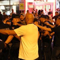 U Novom Pazaru došlo je do sukoba građana i policije