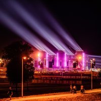 Svjetlosna proba na Hipodromu uoči Thompsonovog koncerta