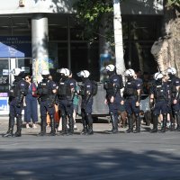 Policija razbila blokadu kod Pravnog fakulteta u Beogradu