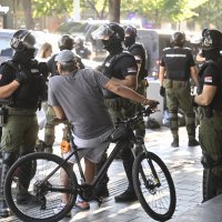 Policija privela muškarca koji je uzviknuo Pumpaj