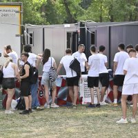 Otvaranje fan zone za posjetitelje Thompsonova koncerta u parku Bundek