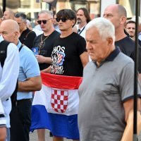 Molitelji na Trgu bana Jelačića 5.7.2025.